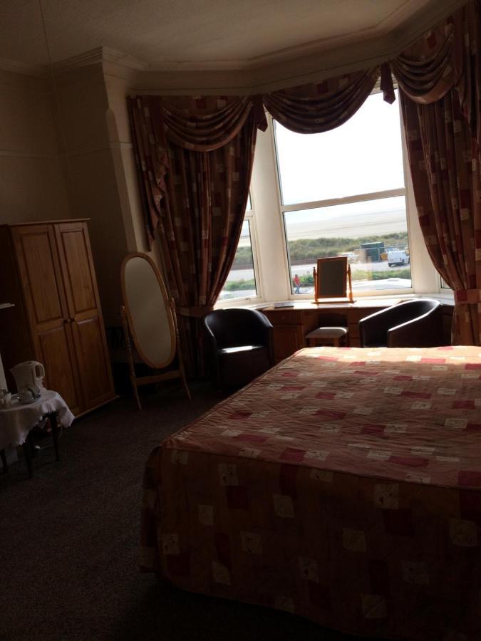 Monterey Beach Hotel Lytham St Annes Bagian luar foto